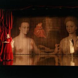 gw-2018-theater-aachen-fadenvorhang-small.jpg